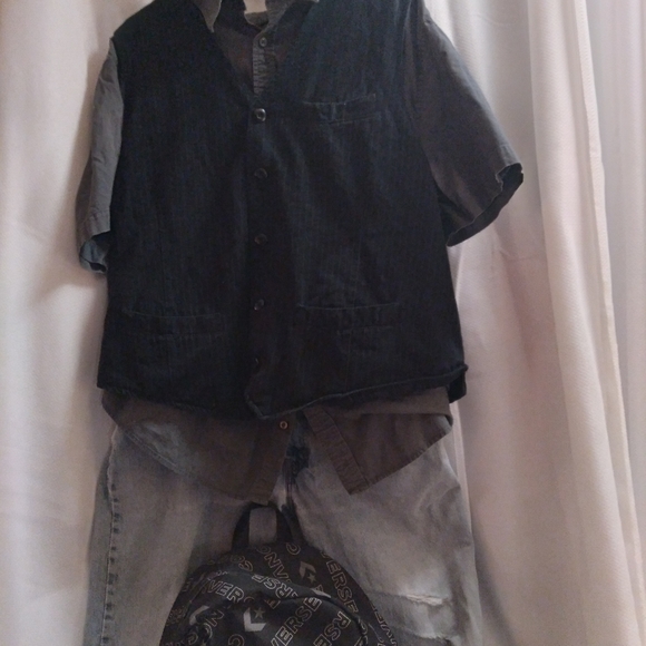 Converse Outfit With Bag & Watch - Picture 9 of 12